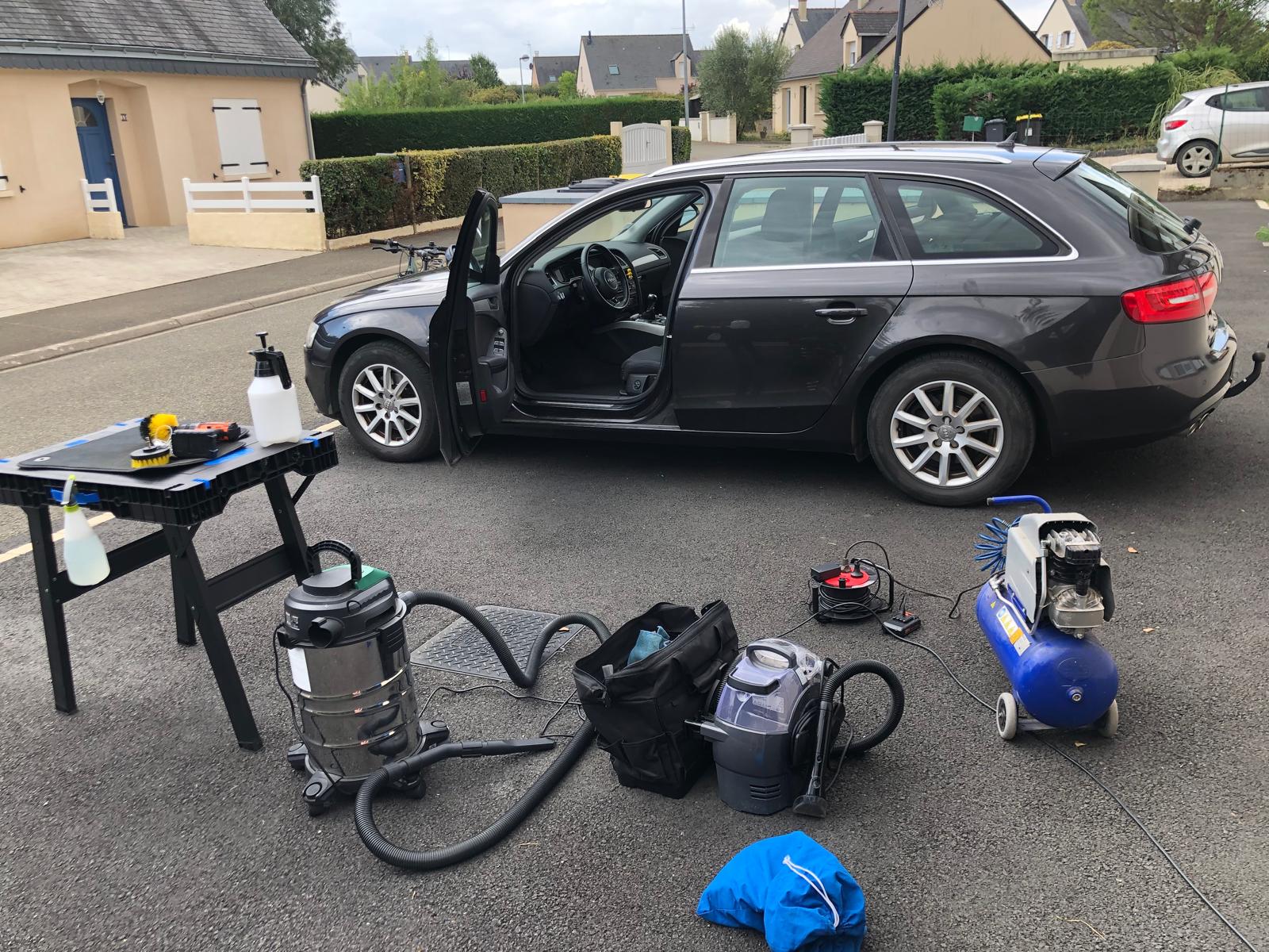 Équipe Mister Cleaner 49 en intervention à domicile dans le Maine-et-Loire